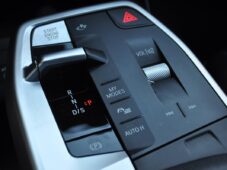 BMW Řada 2 218i M-SPORT TAŽNÉ 3LZÁRUKA ČR - 25