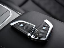 BMW M3 COMPETITION CARBON HUD H/K 1.M - 54