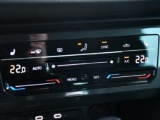 Volkswagen Tiguan 2.0TDi DSG NAVI TAŽNÉ ČR 1.M - 24