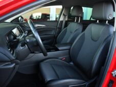 Opel Insignia 2.0CDTi COUNTRY TOURER 4X4 ČR - 14