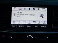 Opel Insignia 2.0CDTi COUNTRY TOURER 4X4 ČR - 29