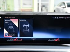 BMW Řada 4 420d xD M-SPORT 1.M ČR TAŽNÉ - 31