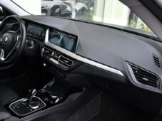 BMW Řada 2 218d 1M NAVI ČR - 16