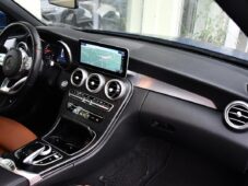 Mercedes-Benz Třídy C 220d AMG LED CARPLAY KAMERA - 14