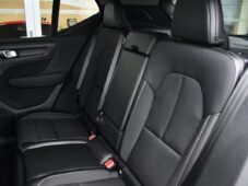 Volvo XC40 D3 VIRTUAL CARPLAY PRAV.SERVIS - 19