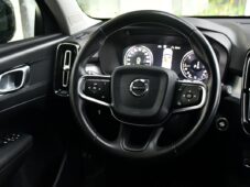 Volvo XC40 D3 VIRTUAL CARPLAY PRAV.SERVIS - 5