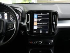 Volvo XC40 D3 VIRTUAL CARPLAY PRAV.SERVIS - 6