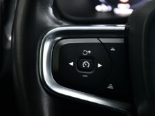 Volvo XC40 D3 VIRTUAL CARPLAY PRAV.SERVIS - 22