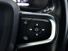 Volvo XC40 D3 VIRTUAL CARPLAY PRAV.SERVIS - 23