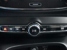 Volvo XC40 D3 VIRTUAL CARPLAY PRAV.SERVIS - 25