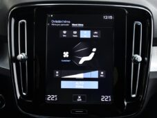 Volvo XC40 D3 VIRTUAL CARPLAY PRAV.SERVIS - 27