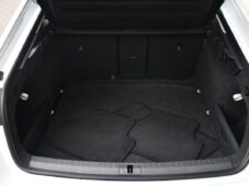 Škoda Octavia 2,0TDi STYLE ČR 1.MAJITEL - 38