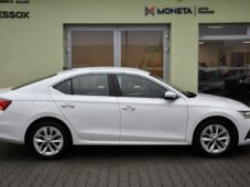 Škoda Octavia 2,0TDi STYLE ČR 1.MAJITEL - 11