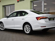 Škoda Octavia 2,0TDi STYLE ČR 1.MAJITEL - 2