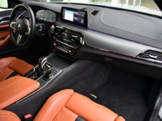 BMW M5 COMP.HUD H/K CARBON CERAMIC ČR - 11