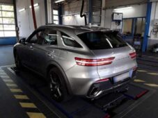 Genesis GV70 2.5T AWD AT8 Luxury Line - 2