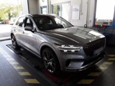 Genesis GV70 2.5T AWD AT8 Luxury Line - 1