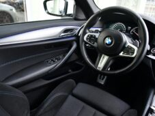 BMW Řada 5 530d xDrive M-SPORT H/K K360 - 21