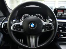 BMW Řada 5 530d xDrive M-SPORT H/K K360 - 27