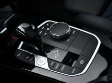 BMW Řada 2 218d M-SPORT ČR 1.MAJ - 32