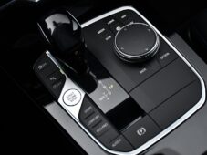 BMW Řada 2 218d M-SPORT ČR 1.MAJ - 33