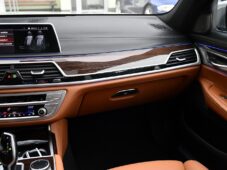 BMW Řada 7 745Le xD M-SPORT HK PANO LASER - 7