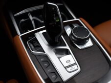 BMW Řada 7 745Le xD M-SPORT HK PANO LASER - 29