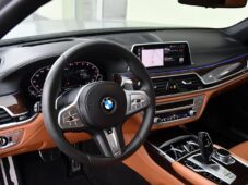 BMW Řada 7 745Le xD M-SPORT HK PANO LASER - 14