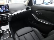 BMW Řada 3 320d xDrive WEBASTO ACC ČR - 8