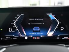 BMW Řada 3 320d xDrive WEBASTO ACC ČR - 31