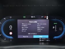 Volvo XC90 T8 ULTIMATE BRIGHT - 32