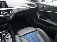 BMW Řada 2 218d M-SPORT 1M ČR ACC - 8