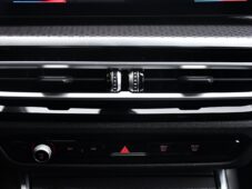 BMW Řada 3 320d xDrive M-SPORT 3L-ZÁRUKA - 25