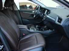 BMW Řada 2 218d HUD ČR - 17