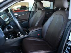 BMW Řada 2 218d HUD ČR - 13