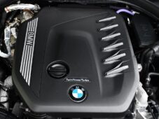 BMW Řada 5 530d xD M-SPORT TAŽNÉ ČR 1M - 48