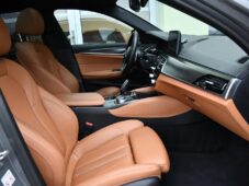 BMW Řada 5 530d xD M-SPORT TAŽNÉ ČR 1M - 17