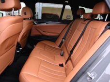 BMW Řada 5 530d xD M-SPORT TAŽNÉ ČR 1M - 18