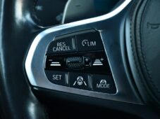 BMW Řada 3 320d xDrive M-SPORT REZERVACE - 26