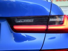 BMW Řada 3 320d xDrive M-SPORT REZERVACE - 50