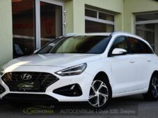 Hyundai i30 1.6 CRDi SMART TAŽNÉ KAMERA ČR - 0