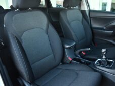 Hyundai i30 1.6 CRDi SMART TAŽNÉ KAMERA ČR - 13