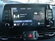 Hyundai i30 1.6 CRDi SMART TAŽNÉ KAMERA ČR - 30