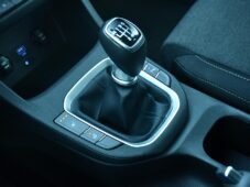 Hyundai i30 1.6 CRDi SMART TAŽNÉ KAMERA ČR - 32