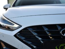 Hyundai i30 1.6 CRDi SMART TAŽNÉ KAMERA ČR - 46