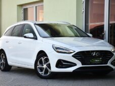 Hyundai i30 1.6 CRDi SMART TAŽNÉ KAMERA ČR - 6