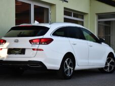 Hyundai i30 1.6 CRDi SMART TAŽNÉ KAMERA ČR - 4