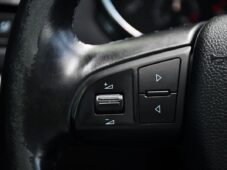 Škoda Yeti 2.0TDi DSG 4X4 TAŽNÉ PANO ČR - 24