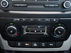 Škoda Yeti 2.0TDi DSG 4X4 TAŽNÉ PANO ČR - 28