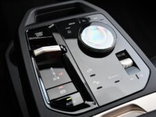 BMW iX xDrive 40 M-SPORT 98,5%SoH - 24